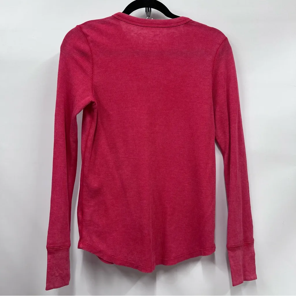Aerie Henley thermal women’s M red waffle knit distressed neckline long sleeve - Image 10