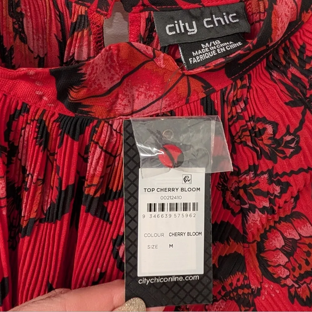 City Chic NWT Plus 18 2X Red Floral Cold Shoulder Top Shirt Blouse High Low Goth - Image 5