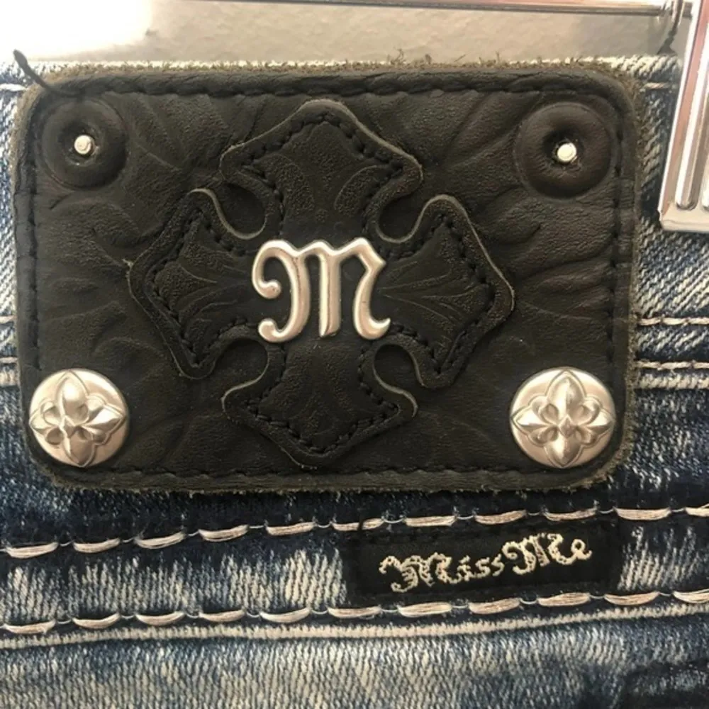 Miss me easy boot cut bedazzled embellished butt - Image 7