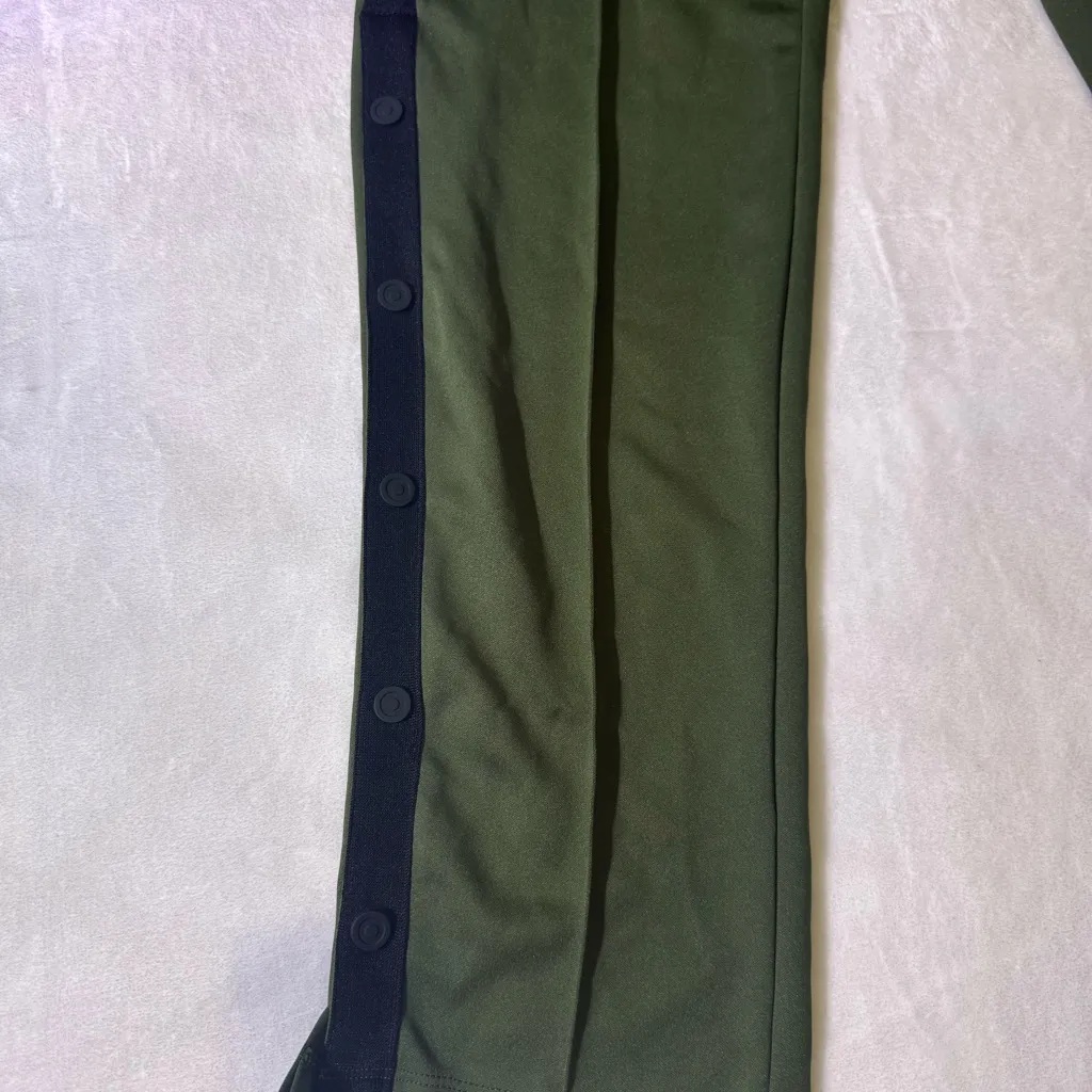 Hunter  Dark Green Women's Joggers - Image 8