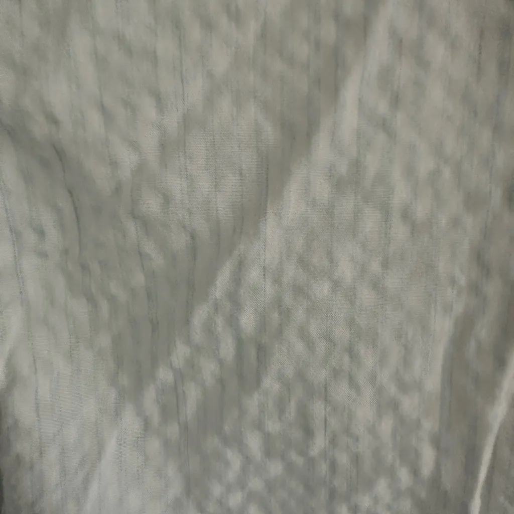 Id:23 White & Blue Short Sleeve Button - Image 2