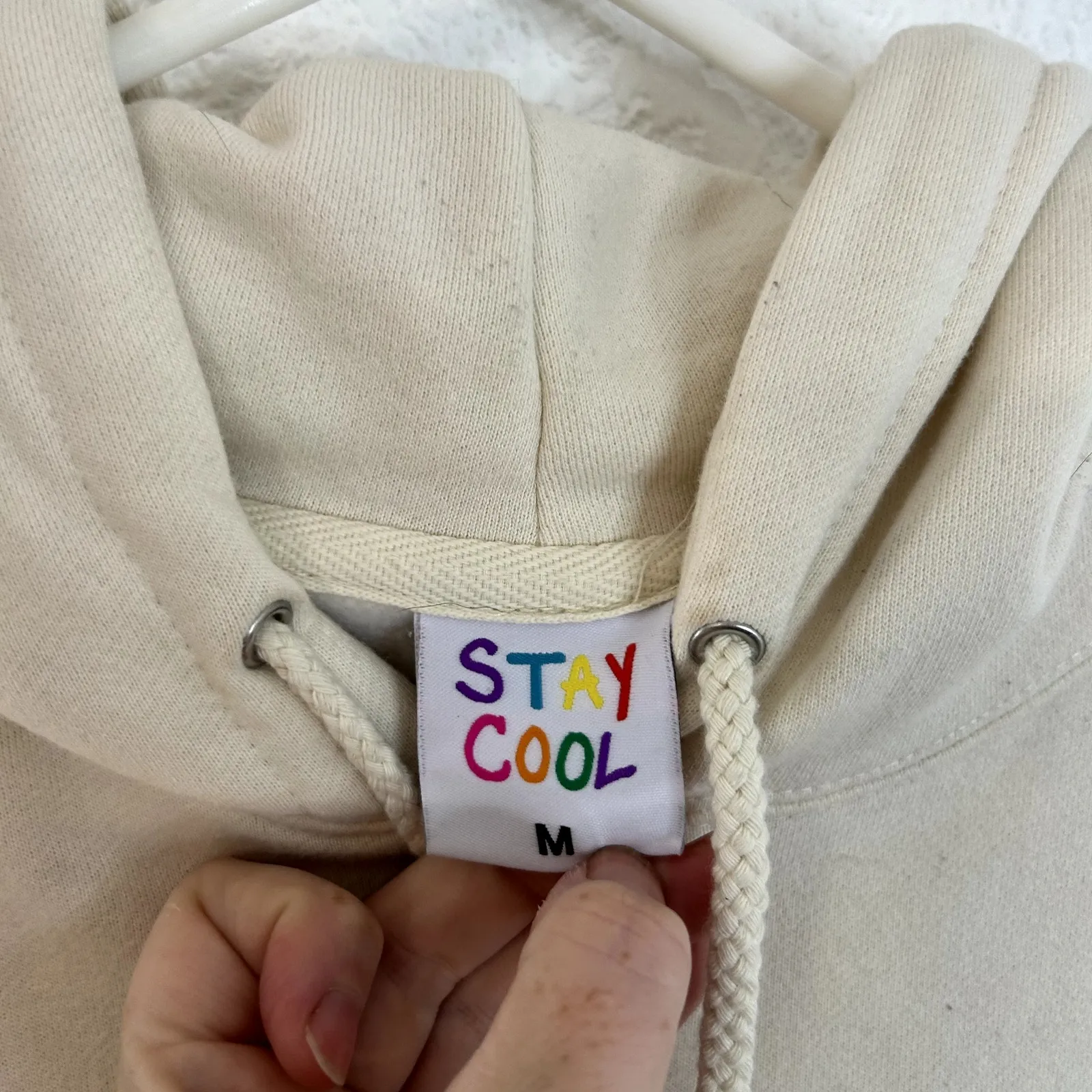 Barstool Sports x Stay Cool NYC Be A Decent Human Hoodie Size Medium - Image 9