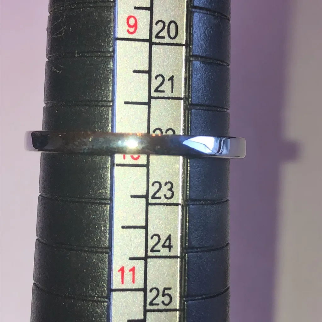 Elegant Silver Boho Ring with Clear Gemstone Size 10 - Image 6