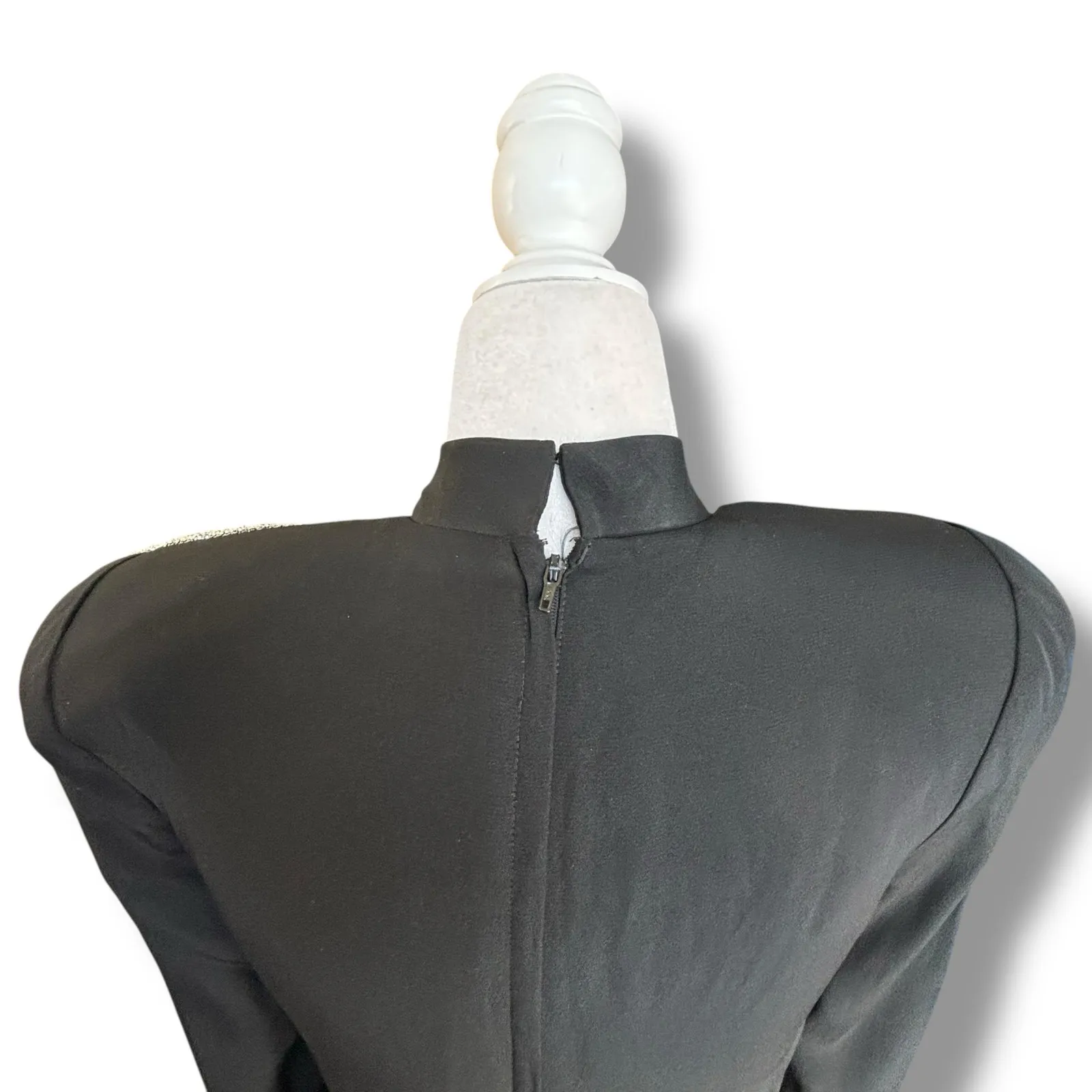 Black Pave Silk Beaded Long Sleeve Maxi Evening Gown Silver Leaf Size 4 Formal - Image 9