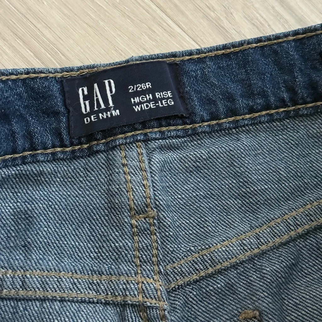 Gap Wide Leg High Rise Pleated Trouser Jeans | Blue Denim | 2/26 Regular - Image 4