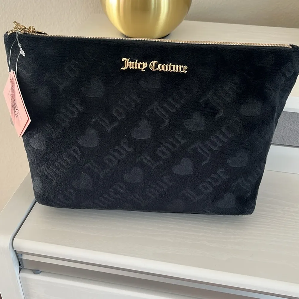NWT  cosmetic bag black. - Image 2