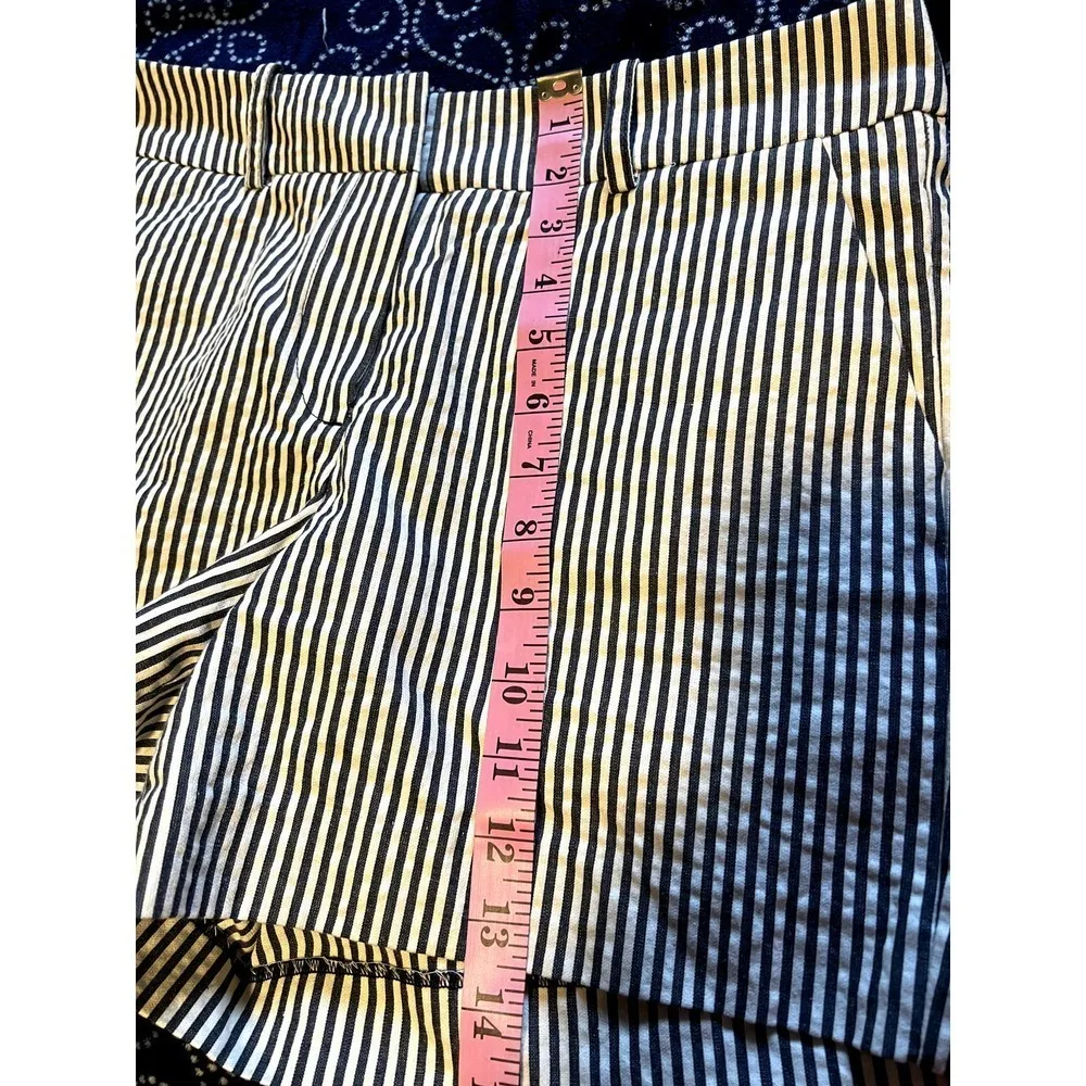 Sandro women's size 8 shorts cotton paris gray and white pinstripe side pockets - Image 5