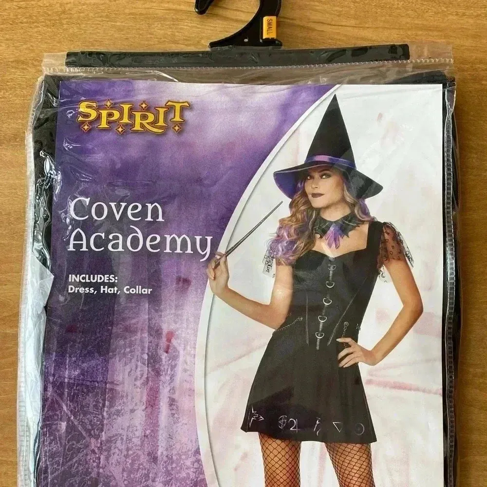 Spirit Halloween Adult Coven Academy Witch Costume, Black/Purple, Small 4-6 - Image 4
