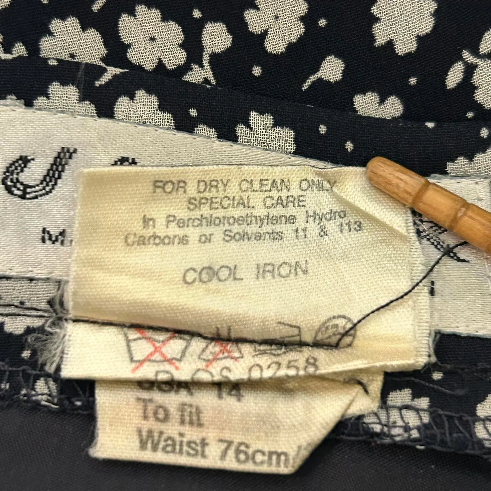 Vintage Jaeger Skirt Sz 14 Navy Blue & White Floral Maxi Cottagecore - Image 7