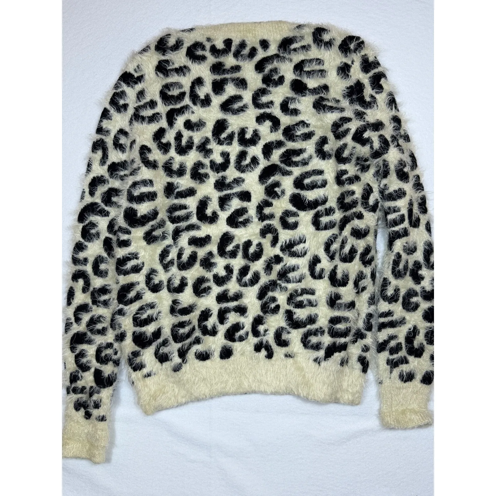 POL Anthropologie Leopard Fuzzy Sweater Cream Black Long Sleeve Crew Neck Size M - Image 6