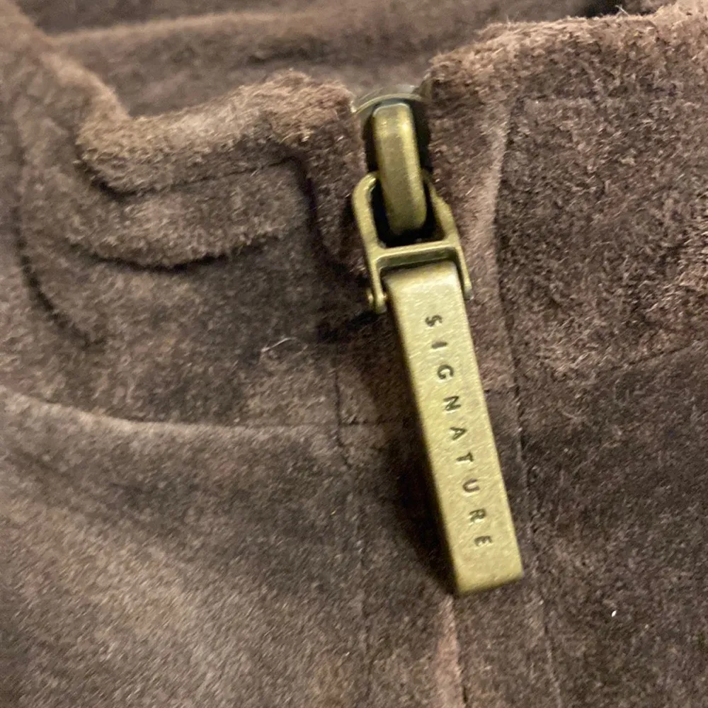 Jones New York Signature 100% genuine leather women’s jacket size S - Image 5