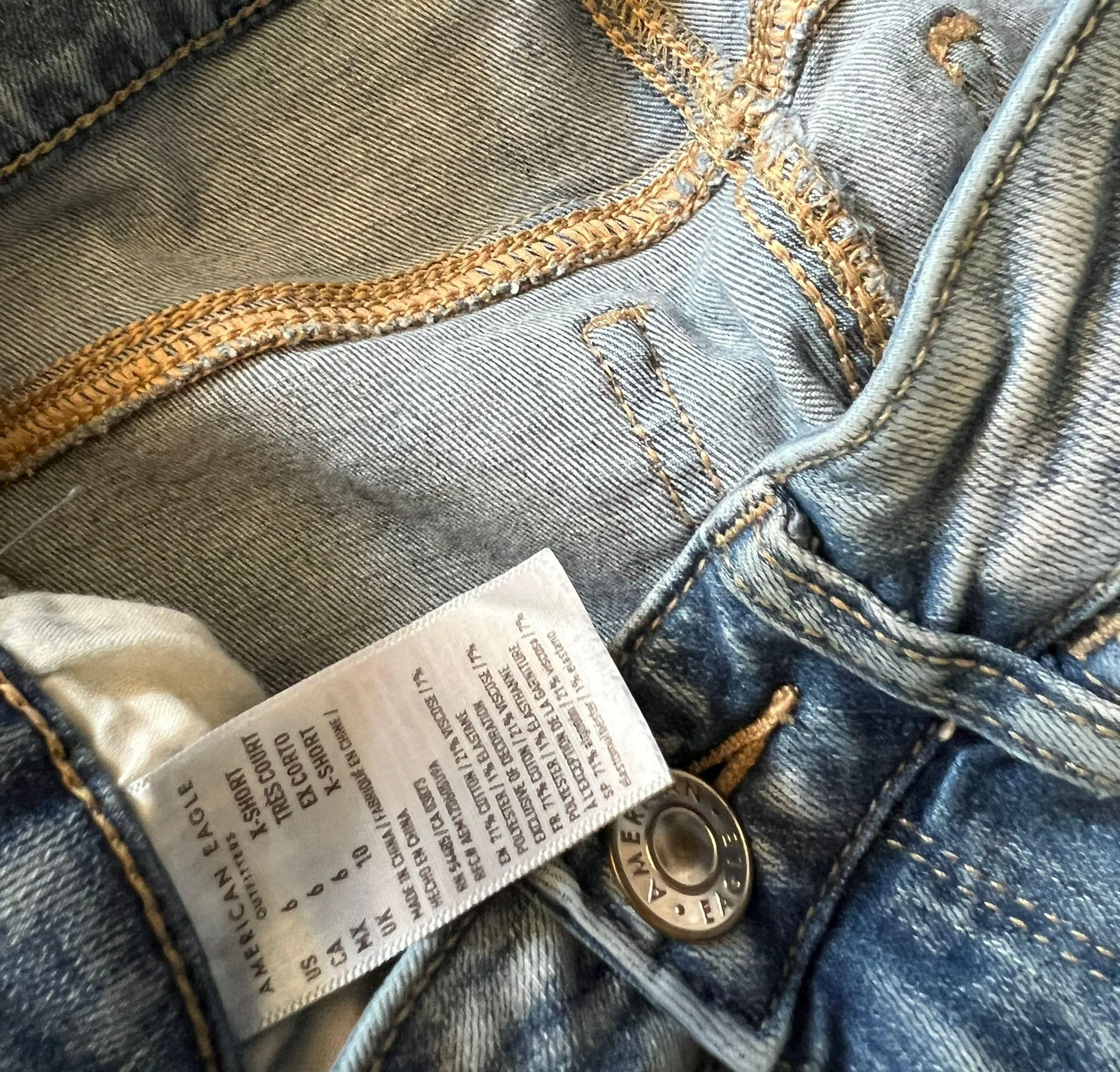 High-Rise Legging Distressed Jeans - Image 4