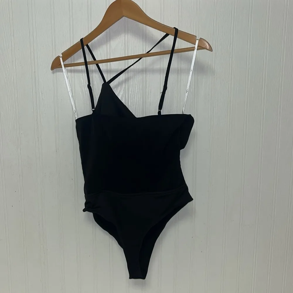 Lulus Lulu’s Phenomena Asymmetrical black bodysuit - Image 7