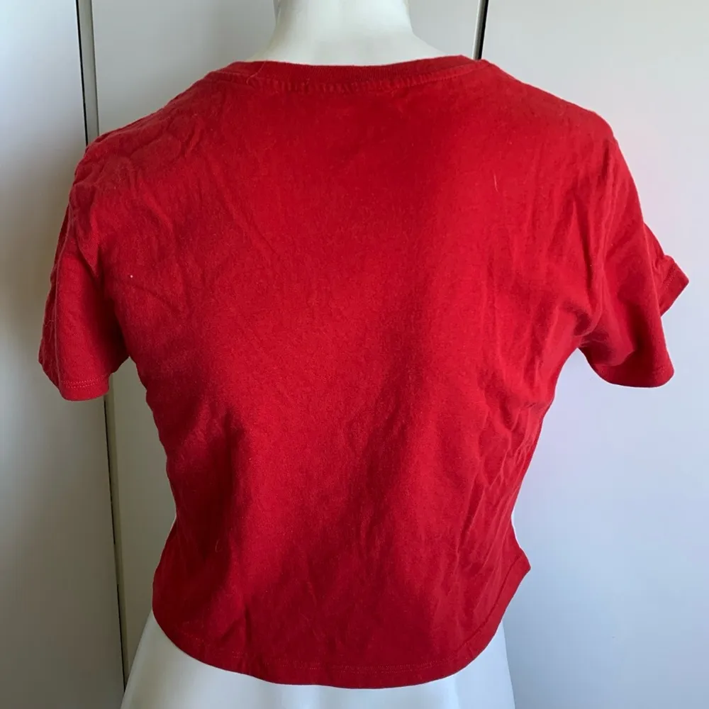 Brandy Melville crop top red small short sleeve - Image 5