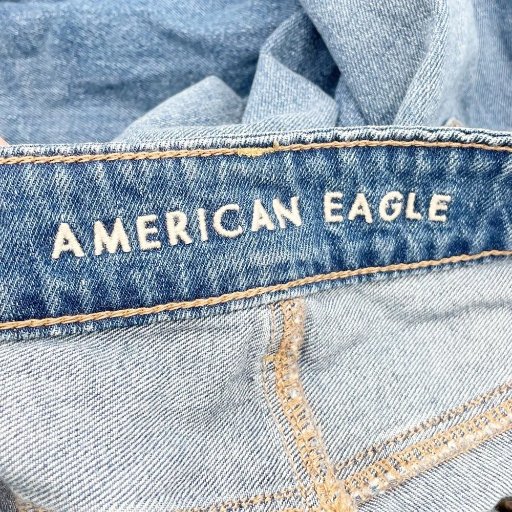 American Eagle Tomgirl Jeans Distressed Patch Button Fly Women's Size 0 X-Short - Image 9