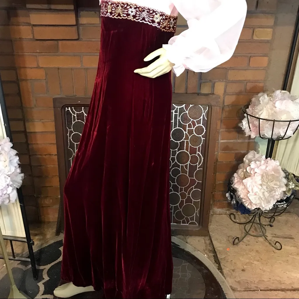 VINTAGE CIRCA 1960'S/70'S VELVET & CHIFFON EDWARDIAN - Image 8