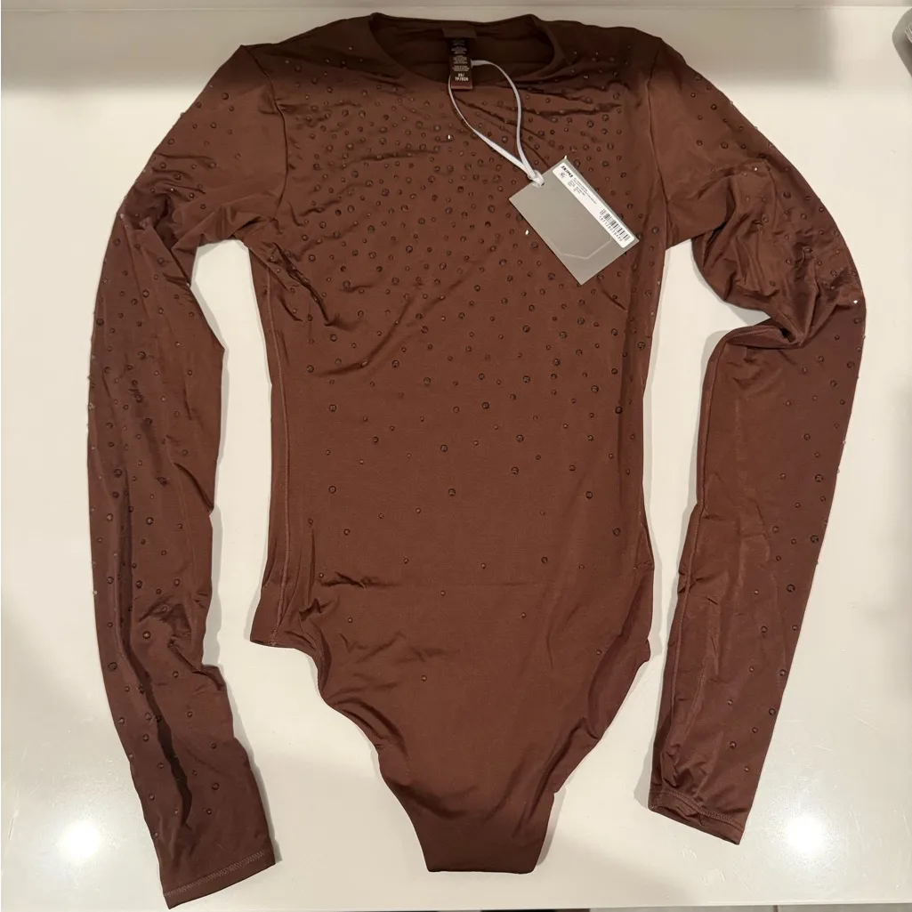 SKIMS x Swarovski Jelly Sheer Crystal Long Sleeve Crewneck Bodysuit XS Cocoa NEW - Image 5