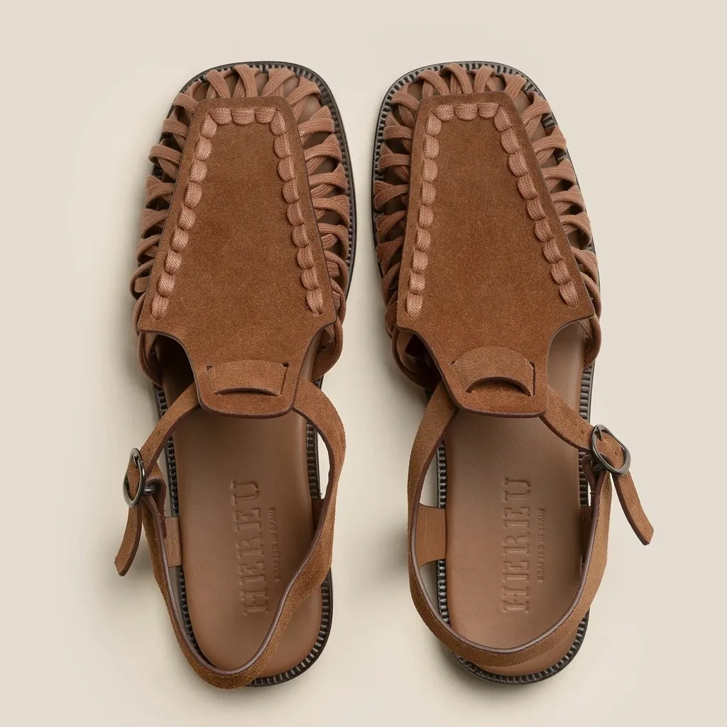 NWT Hereu Women's Alaro Square - Image 4