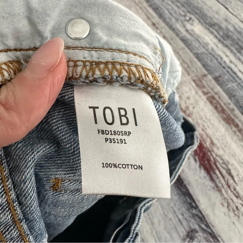 TOBI Denim Cut-Off Jean Shorts - Image 5