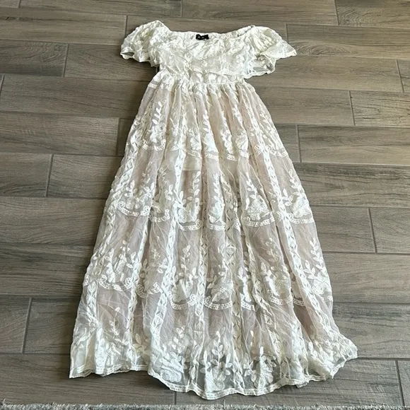 Aakaa ivory lace dress - $50 (26% Off Retail) New With Tags - From Mooshkini