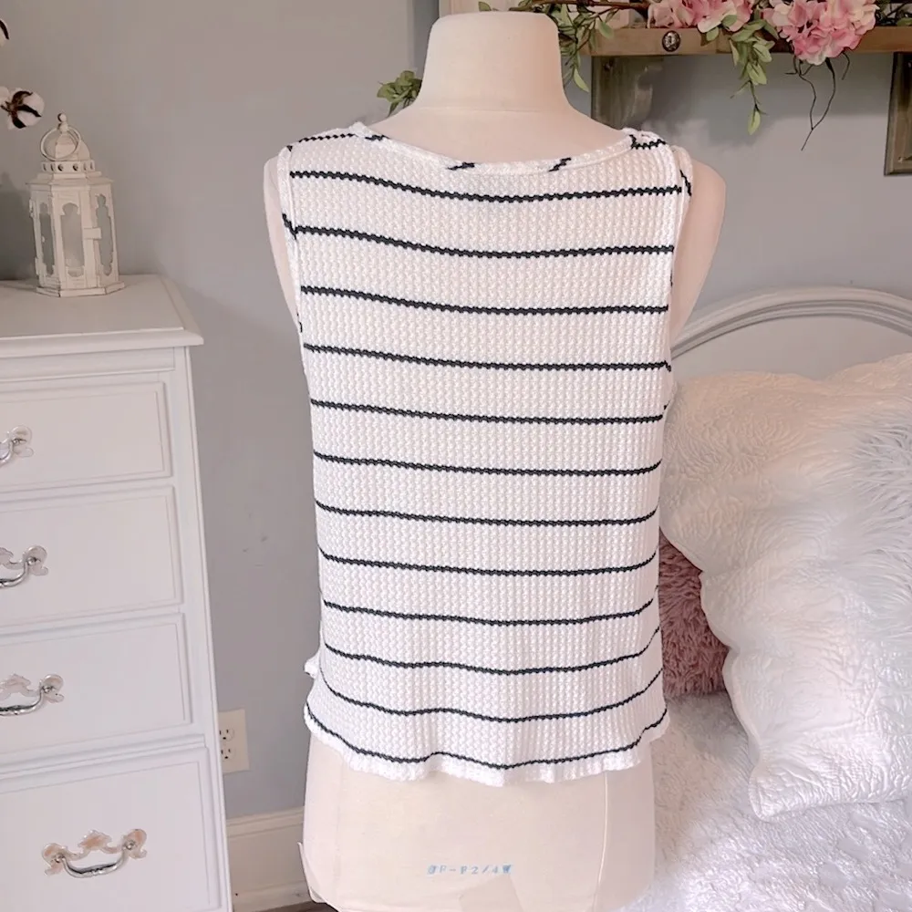 White Waffle Tie Knot Top - Image 7