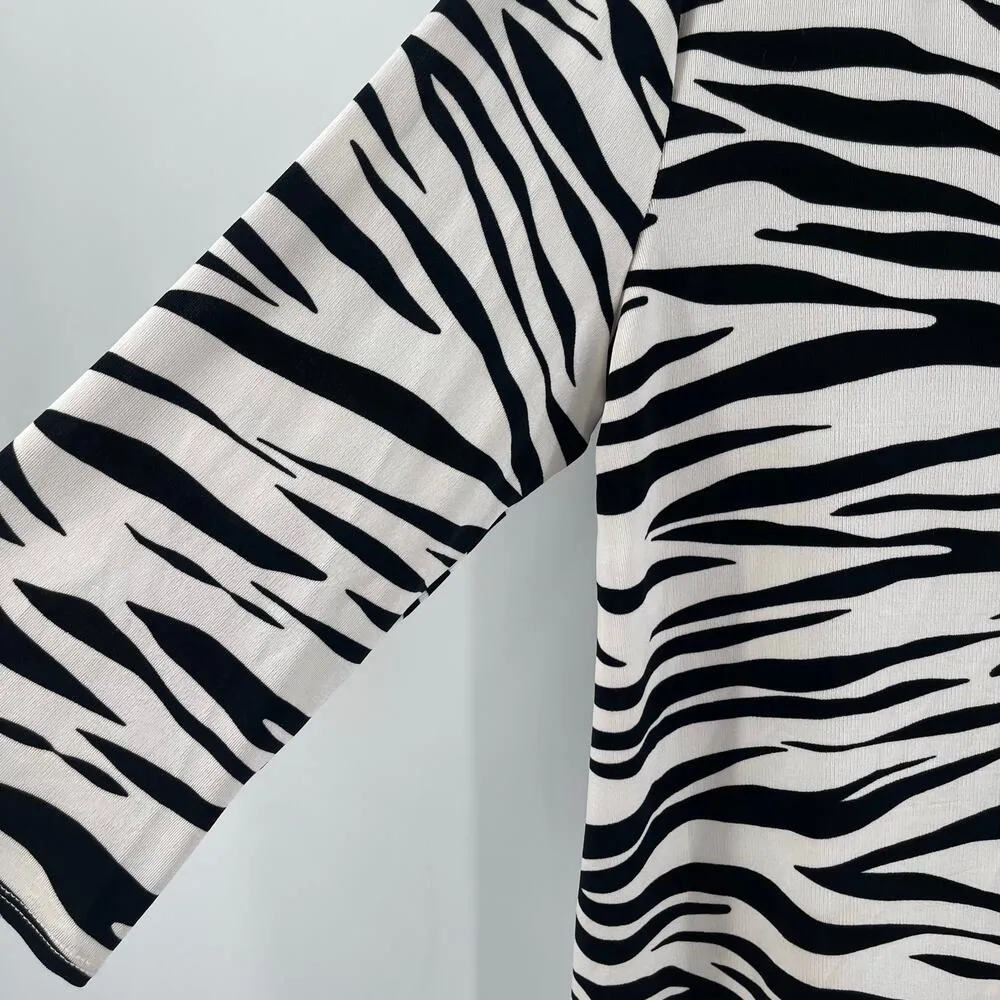 CHICO'S Travelers Top Size 2 (US 12/14) Classic Zebra Print Split-Neck Vacation - Image 6