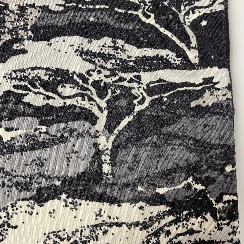 aerie Chill Play Move Tree of Life Print Black & White Leggings - Size Small - Image 6