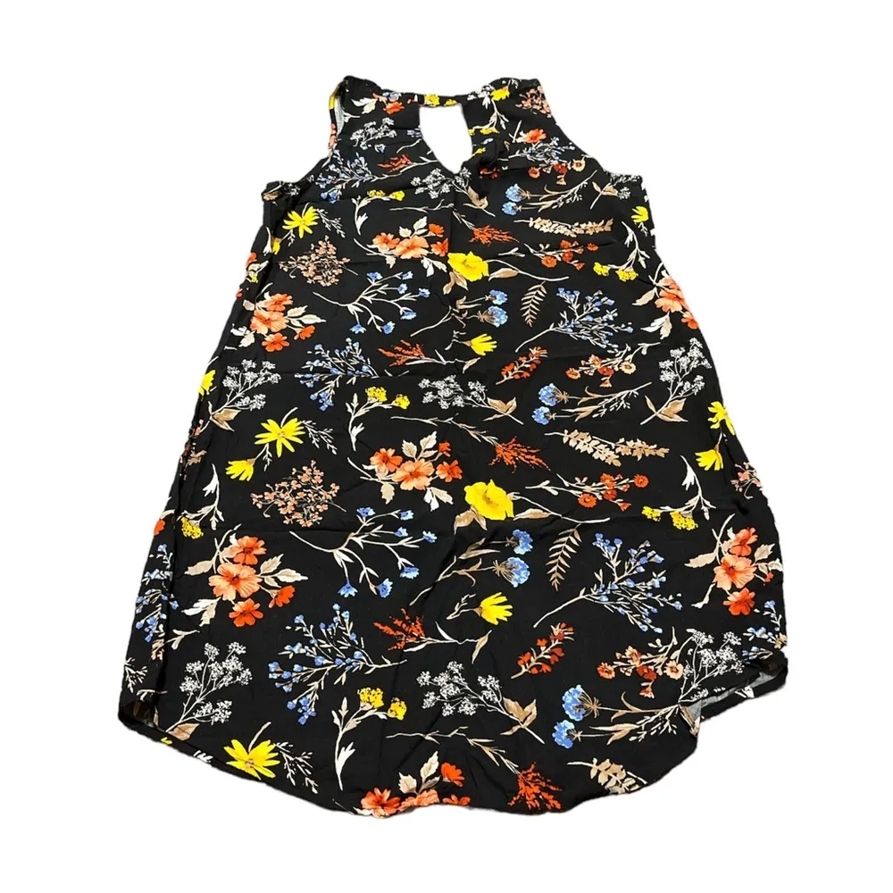 Floral Old Navy Dress. Is Black, Yellow, Red, Blue, Pink, White, and Brown. - Image 2