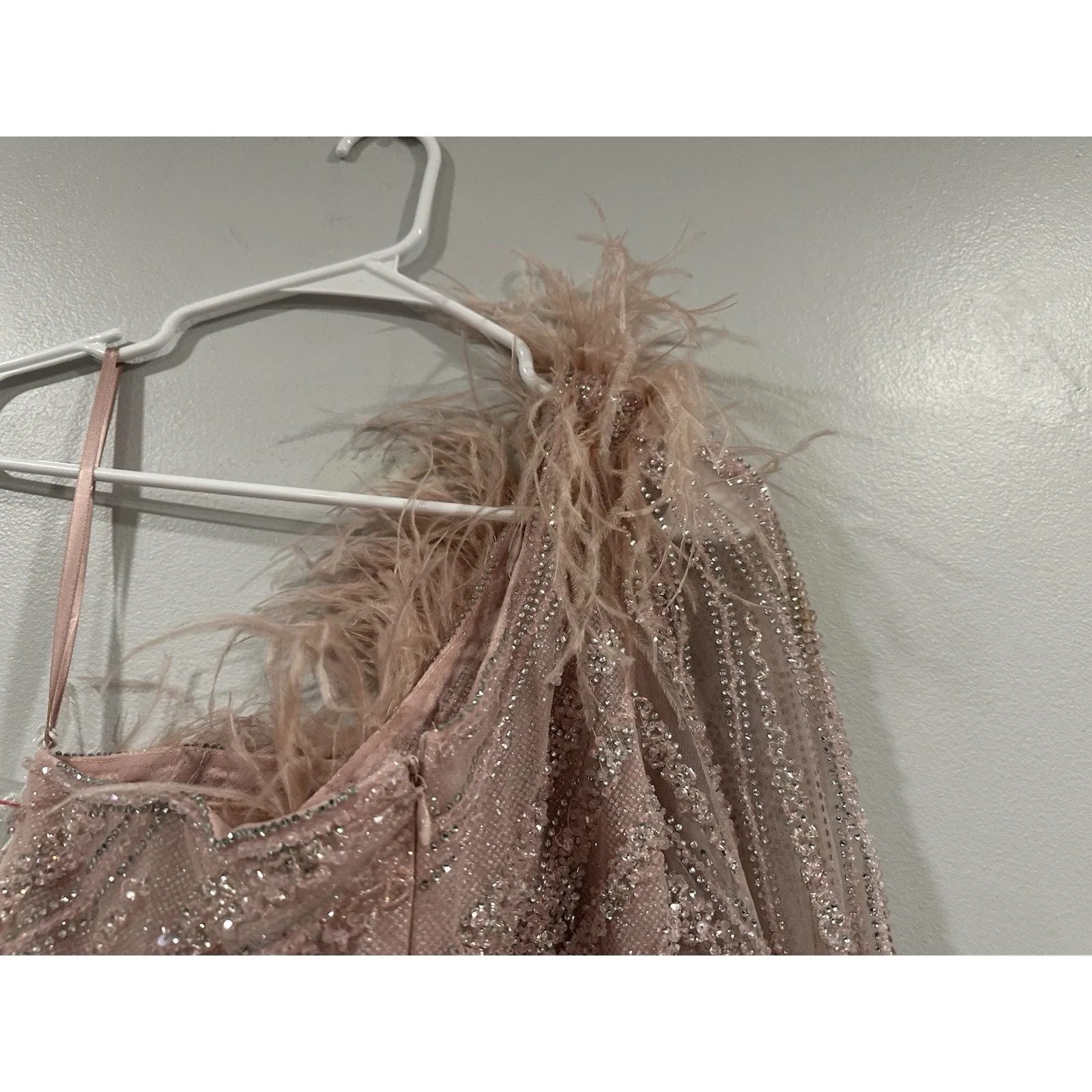 Portia and Scarlett 23901 One Sleeve Fur Neckline Slit Mini Dress Pink Sz 12 NEW - Image 9