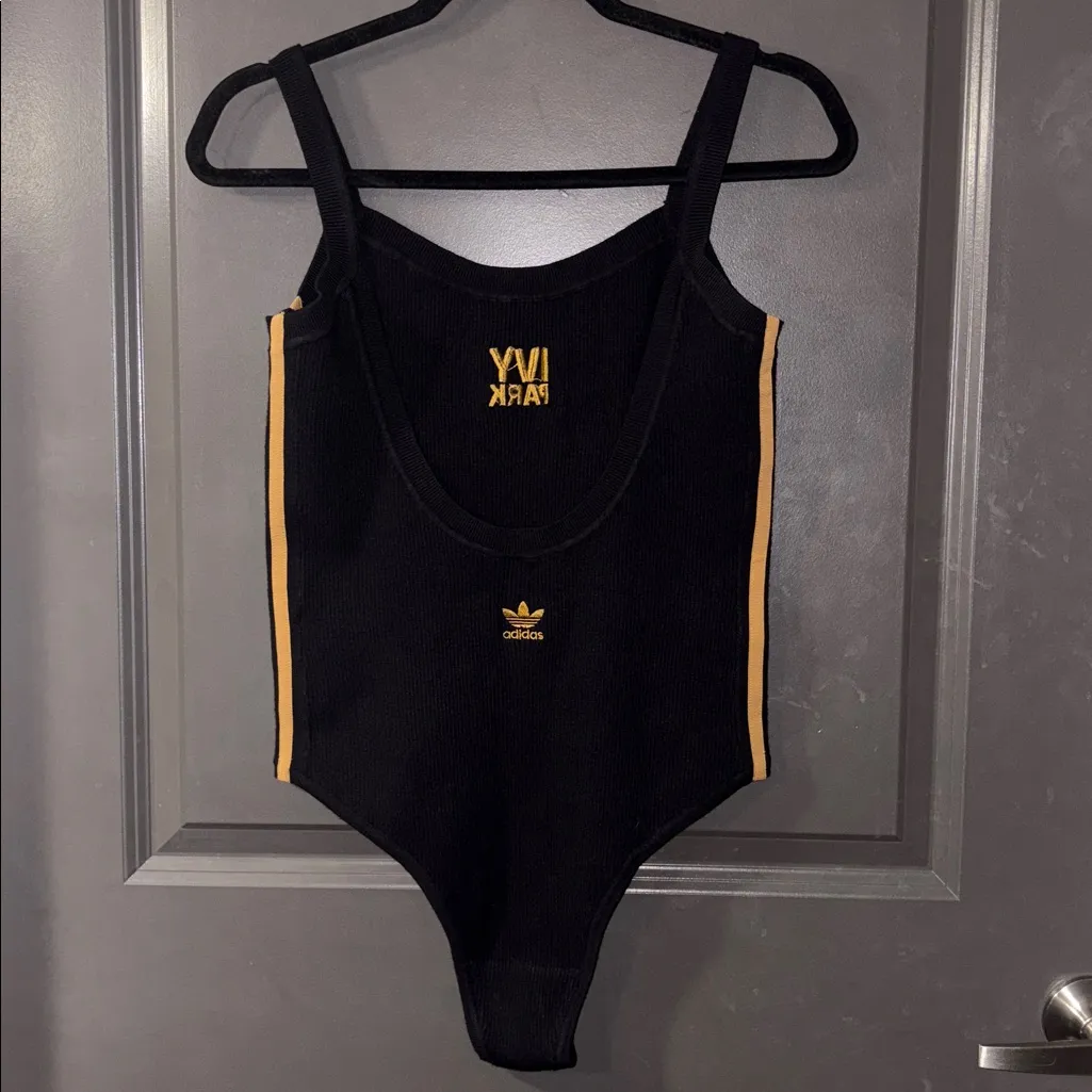 IVY PARK EMBROIDERED RIBBED STRETCH-JERSEY BODYSUIT IN BLACK & GOLD - Image 8