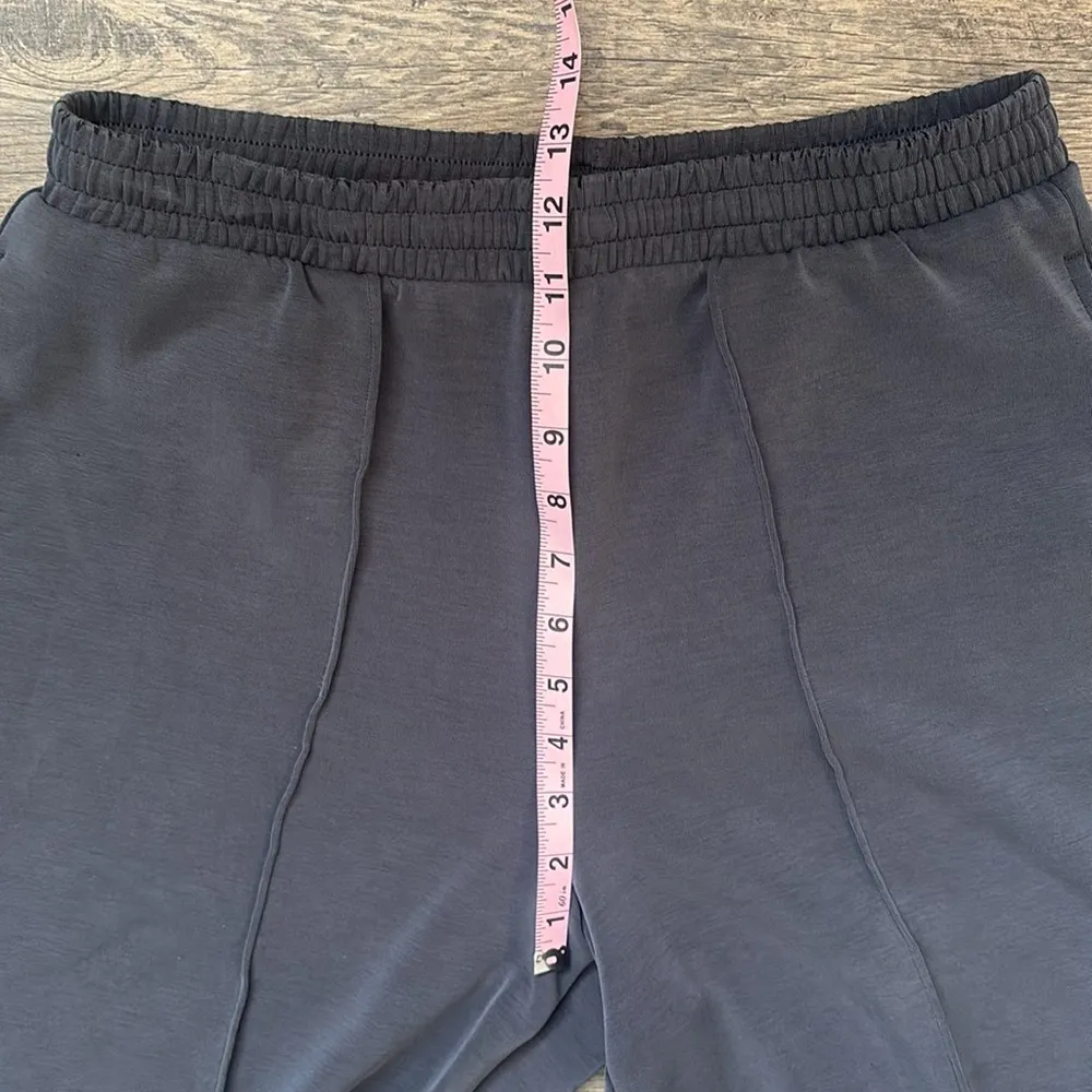 VS Festherweight Knit Wide Leg Lounge Pant - Image 6