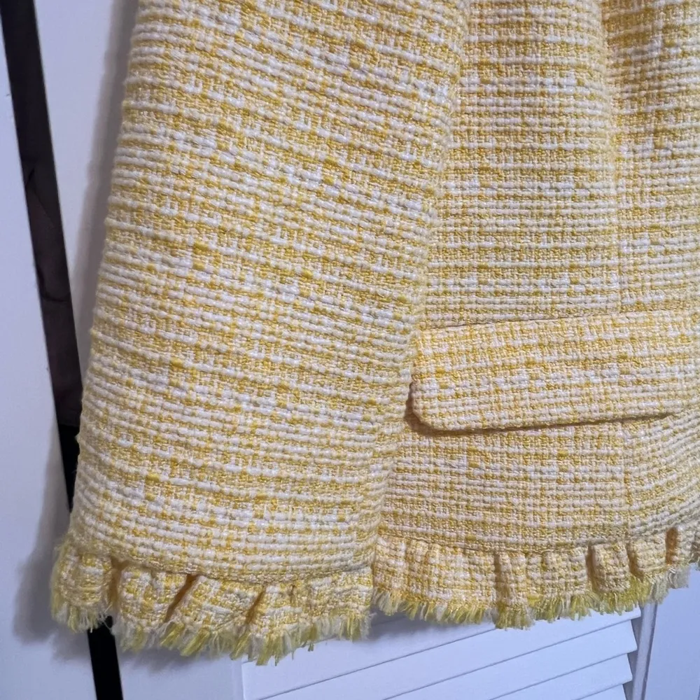 Ann Taylor LOFT Yellow Tweed suit jacket, size 6P - Image 6