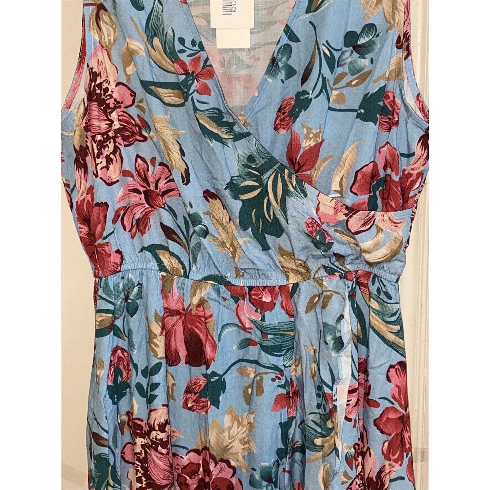 Kormei Women’s Sleeveless V - Image 4