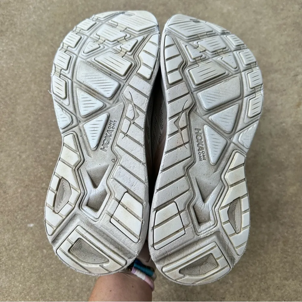 Hoka Arahi 4 Sneakers - Image 7