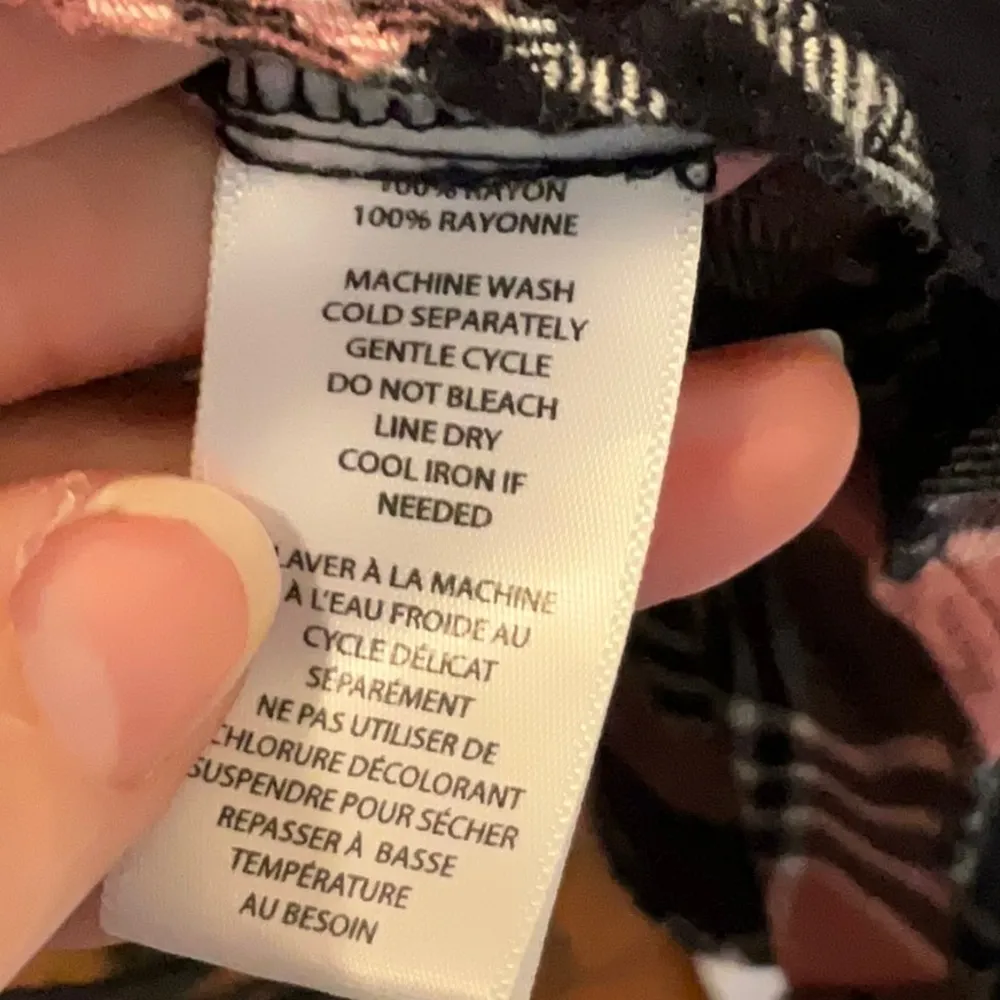 🍿🍿🍿BOGOHO🍿🍿🍿Plaid Women's Top in Pink and Black - Image 7