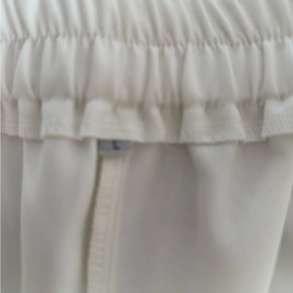 Mooyius Floral Printed Pantsuit Set White Large NWT - Image 11