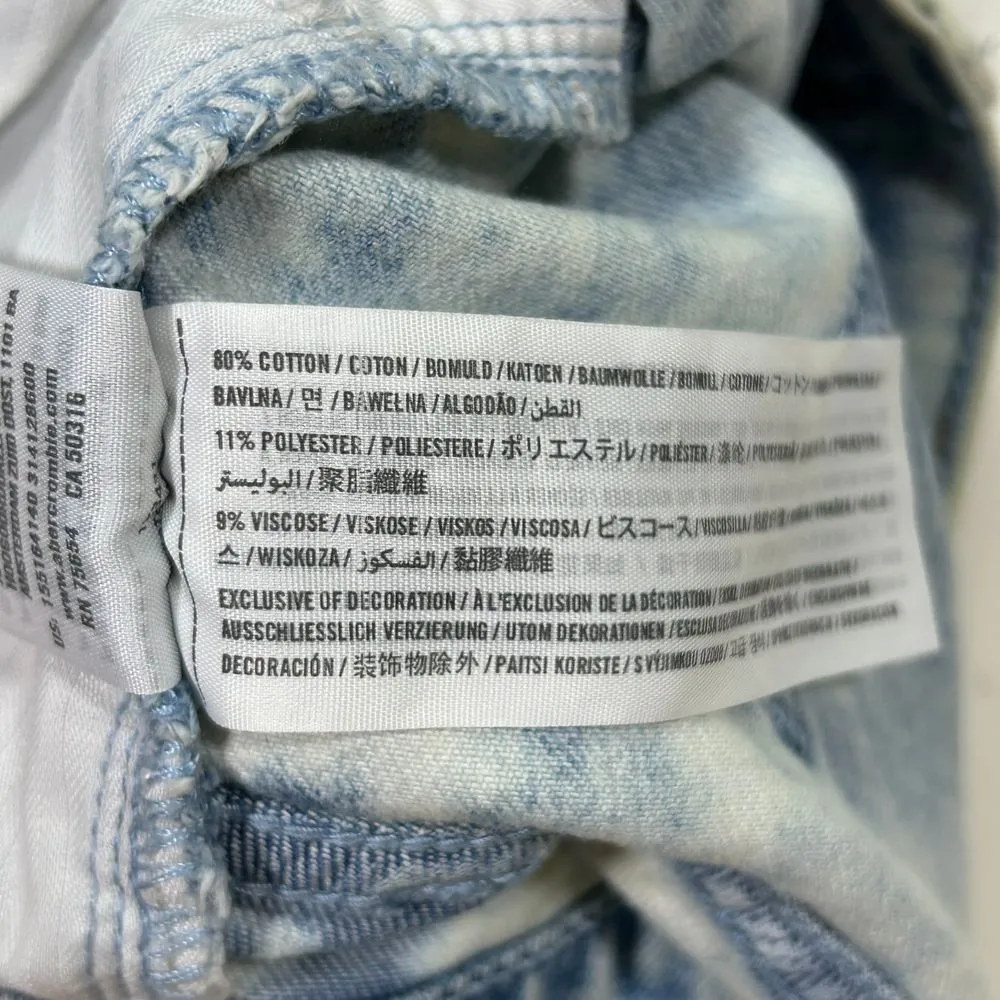 Abercrombie and Fitch Distressed Acid Wash Denim Taper Jeans Womens 26/2‎ - Image 10