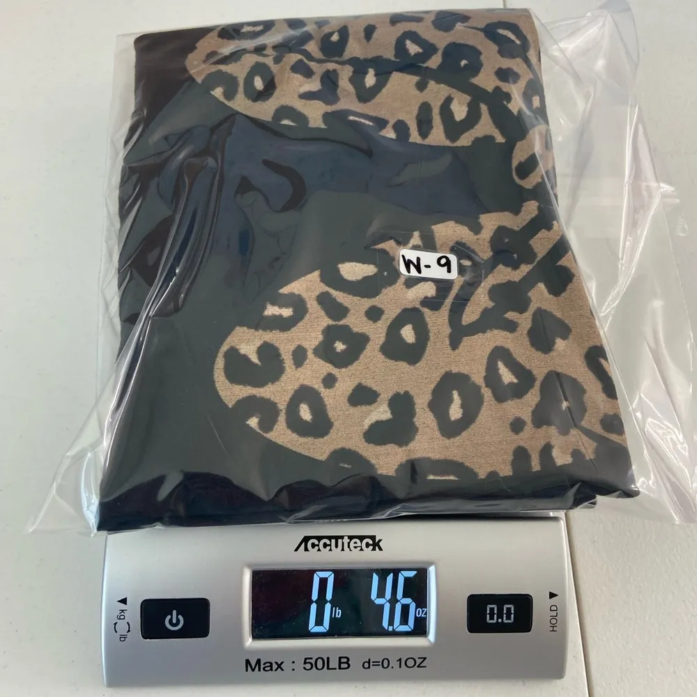 Disney Port & Company women’s black goldish brown Minnie Mouse bow tshirt V - Image 8