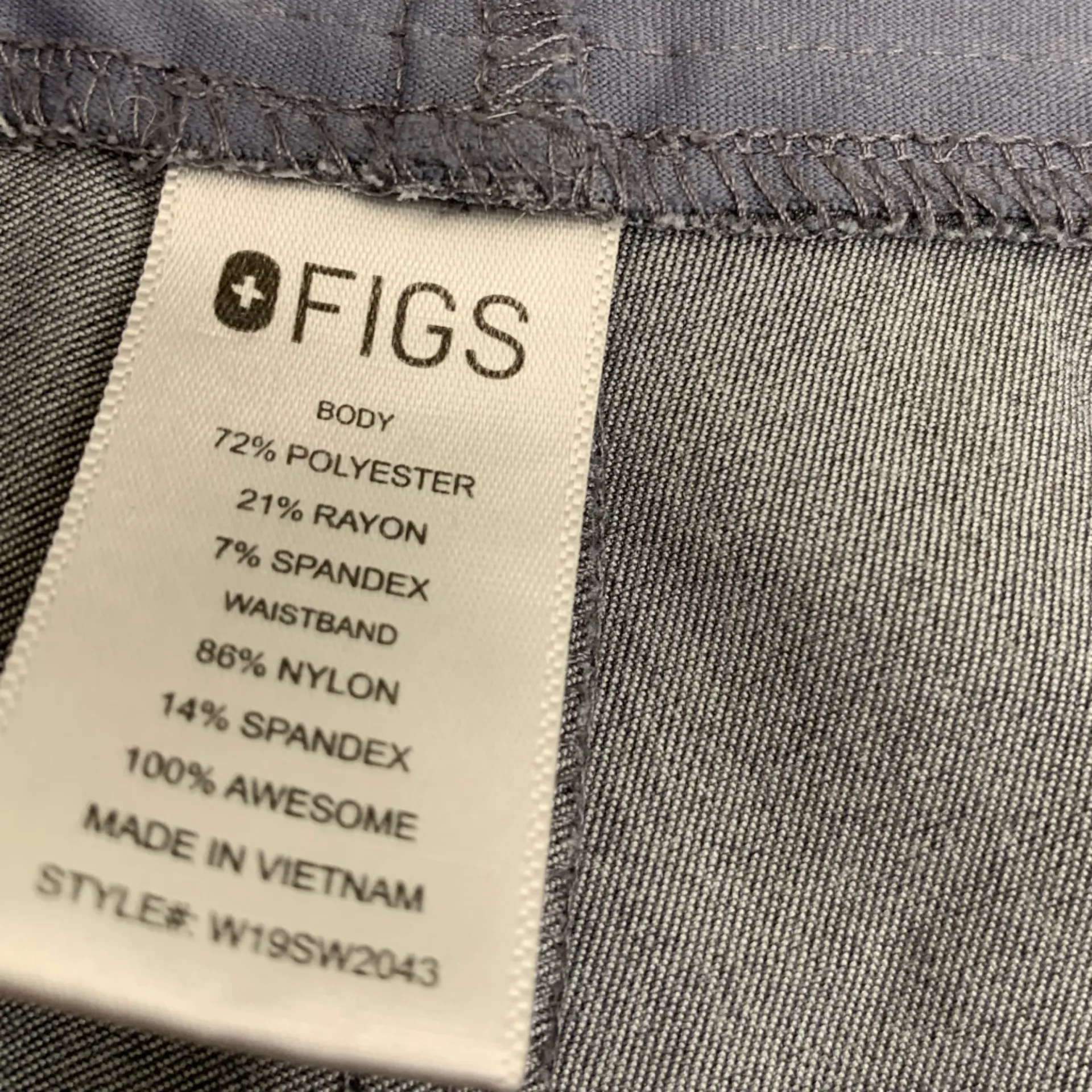 FIGS  Maternity Scrub Bottoms Size Large - Image 7