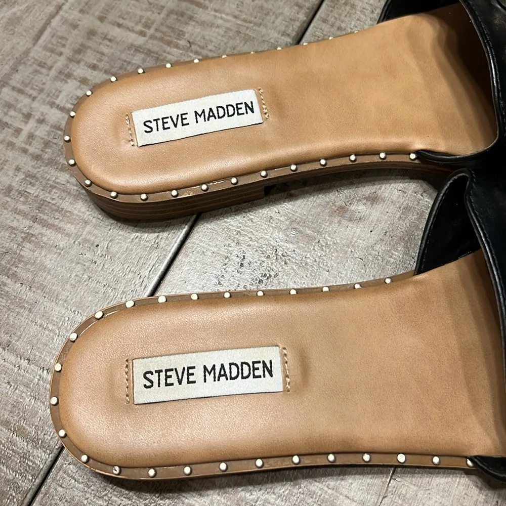 Alita Black Sandal EUC - Image 2