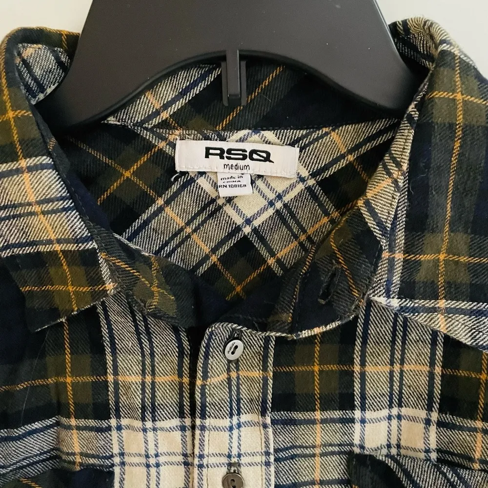 RSQ Tilly’s Cropped Flannel Multicolored - Womens Medium - Image 2