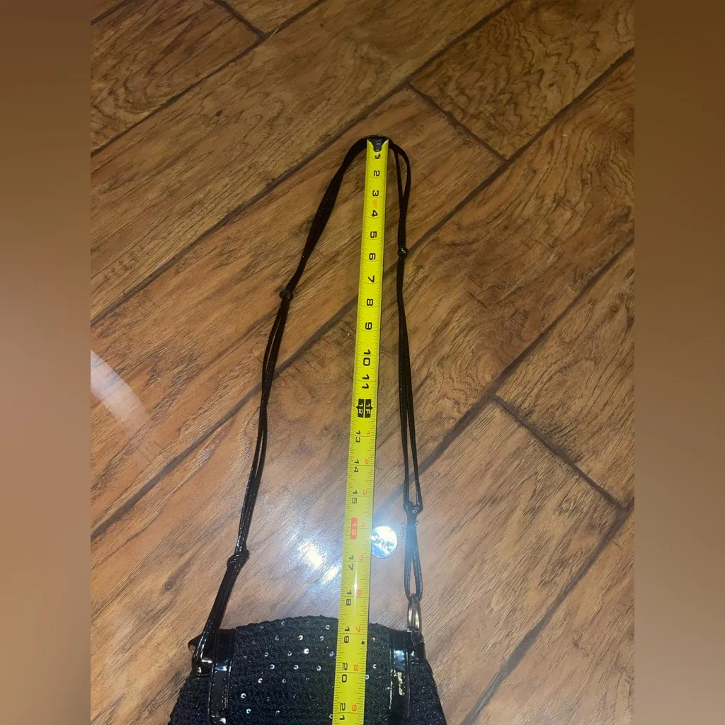 The Sak small crochet shoulder bag with silver hardware sequined party purse - Image 6