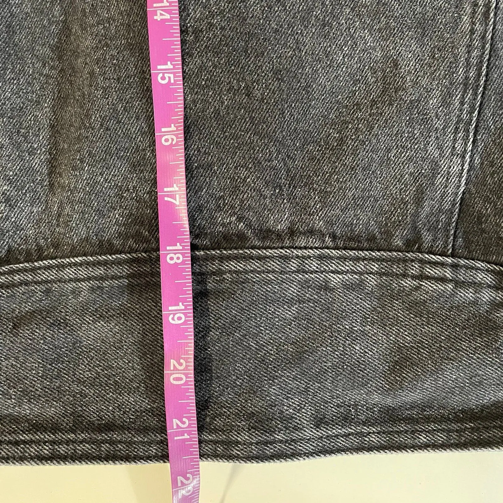 Forever 21 Black Washed Cropped Denim Moto Jacket Size L EUC - Image 7