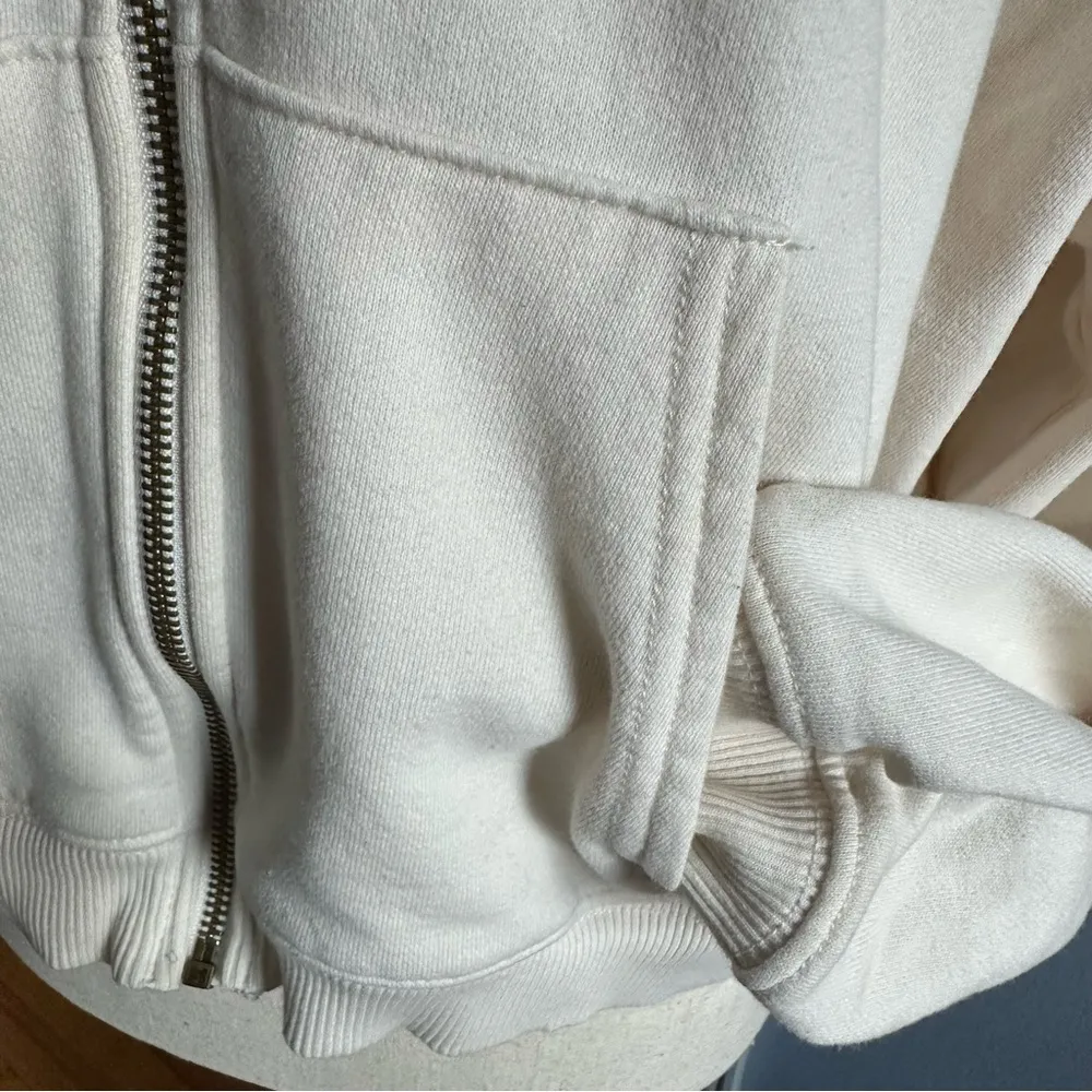 American Eagle Cream Zip-Up Hoodie Lightweight Full Zip Size Medium - Image 4