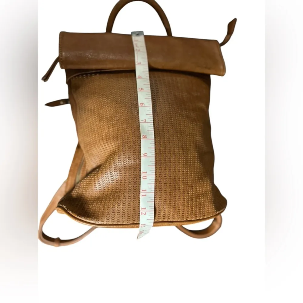 Antik Kraft Unisex‎ Camel Brown Vegan Leather Backpack - Image 15