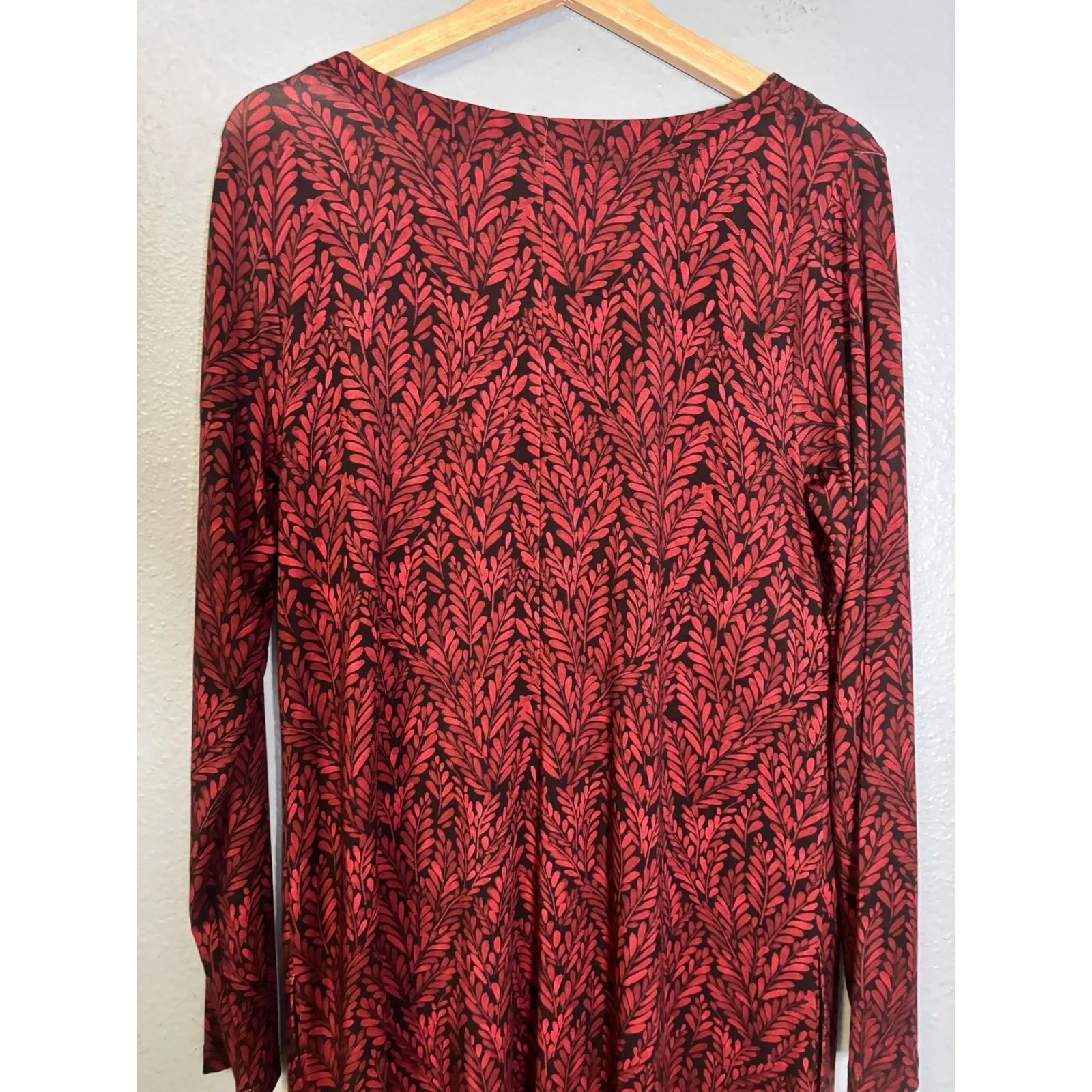 NWT Garnet Hill Red Black Leaf Print Long Sleeve V Neck Button Midi Dress Medium - Image 9