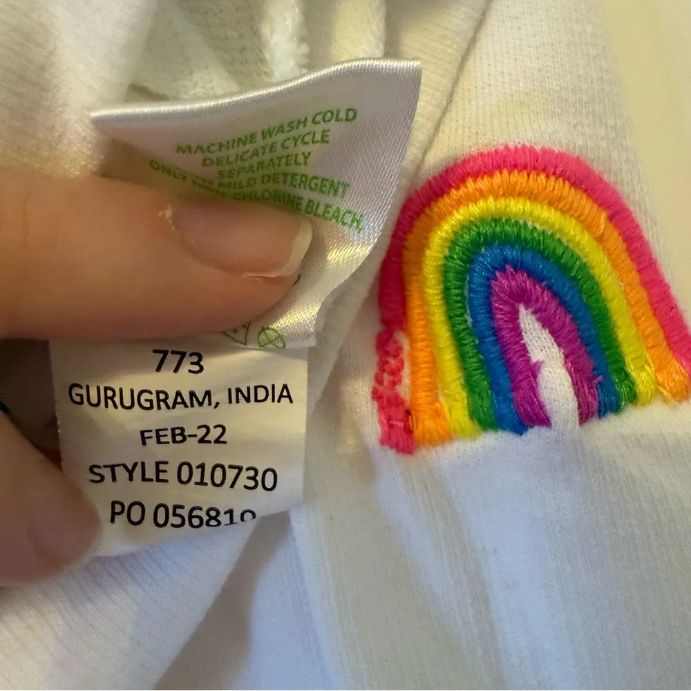 Sheridan Rainbow Print Sweatshirt Size Medium - Image 10