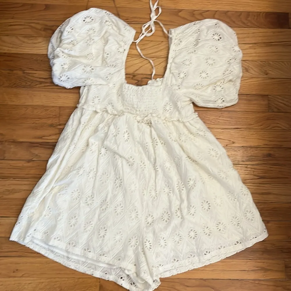 Anthropologie Pilcro Puff-Sleeve Eyelet Romper - Image 12