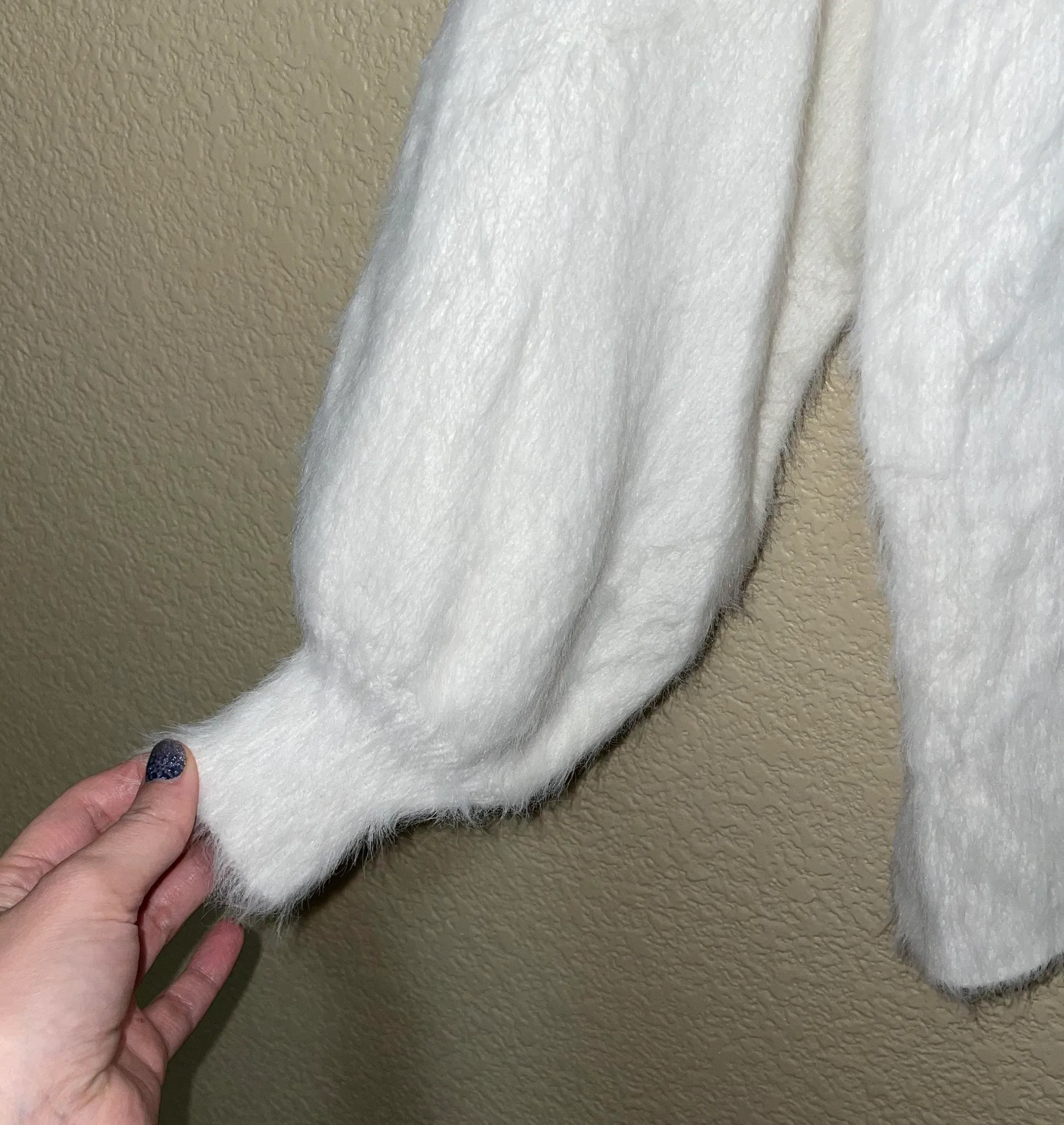 Line and Dot  Revolve Fuzzy Alder Sweater Ivory Small - Image 2