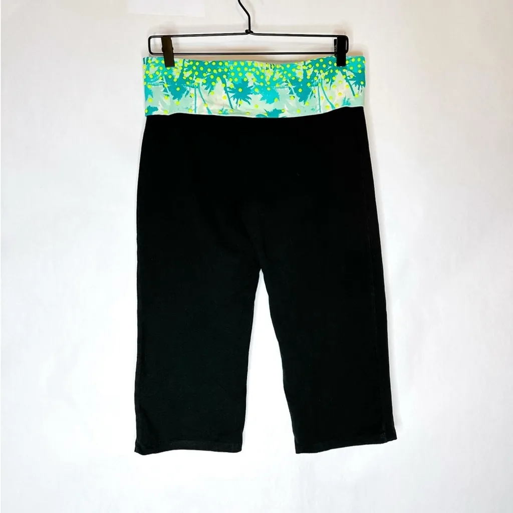 PINK Victoria's Secret Tropical Print Palm Tree Black Yoga Capri Leggings Large - Image 7